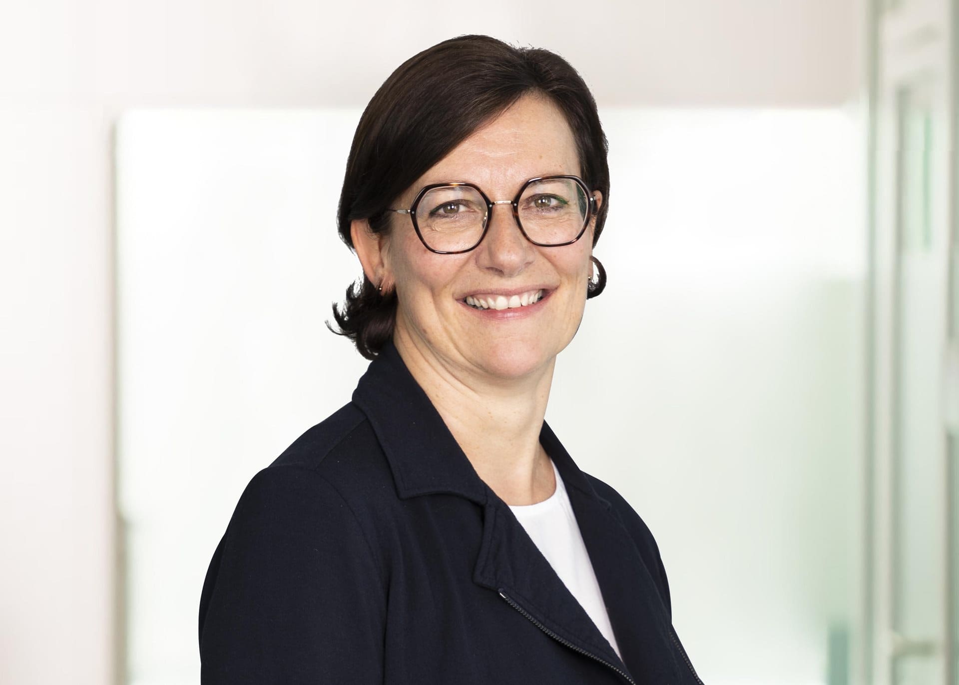 Isabelle Schunck, Senior Manager